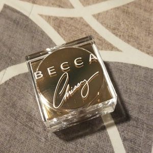 BECCA & Chrissy - Loose Highlighter